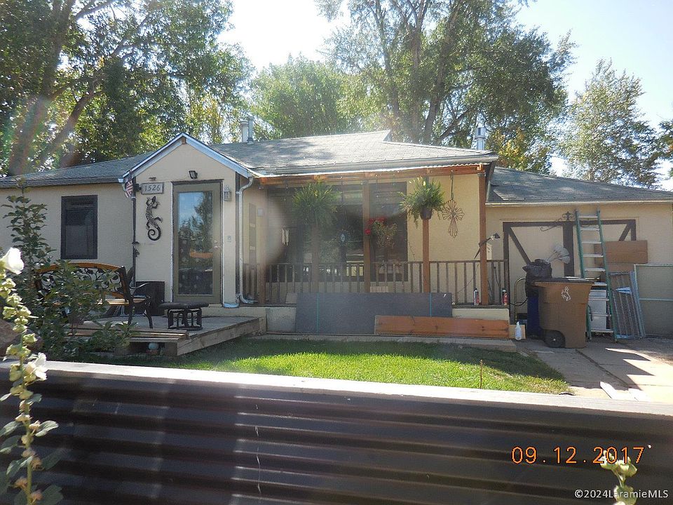 1st image of 1526 E Steele St