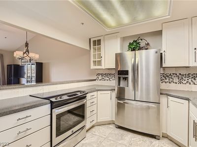 2851 S Valley View Blvd UNIT 1050, Las Vegas, NV, 89102