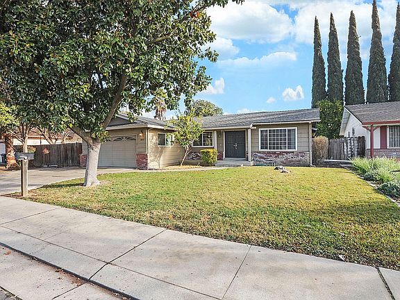 3rd image of 8052 Richland Way