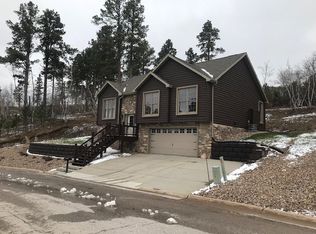 323 Mountain View Dr, Lead, SD 57754