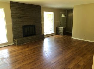 9303 Liberty Mills Rd, Fort Wayne, IN 46804