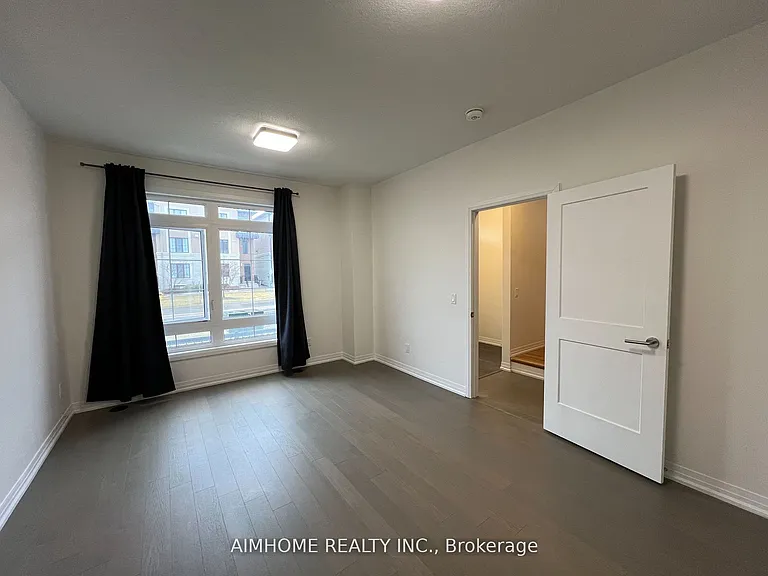 80 Village Pkwy — Photo 10
