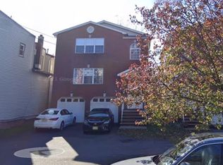 629 Roosevelt Ave #2F, Carteret, NJ 07008
