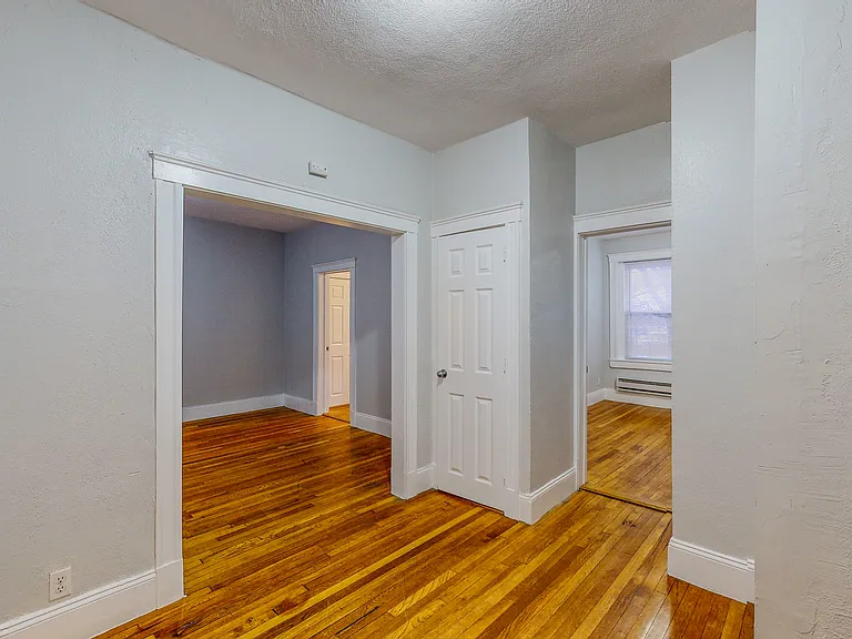 12 American Legion Hwy #10 — Photo 17