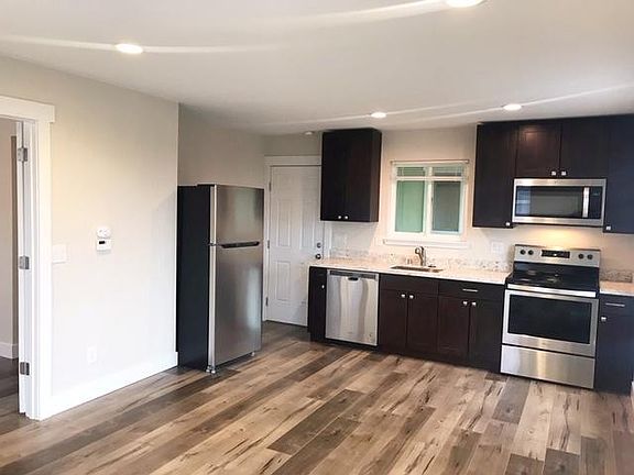 3rd image of 2021 Vandalia Ave #2