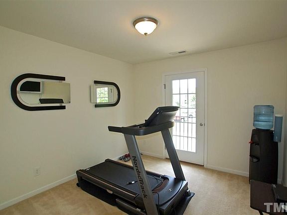 5th image of 542 War Admiral Ct