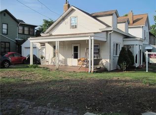 903 10th St, New Brighton, PA 15066
