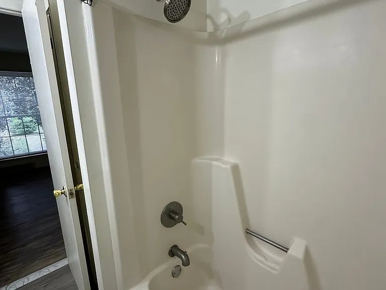 University Park Apartments near Cornell University — Photo 175