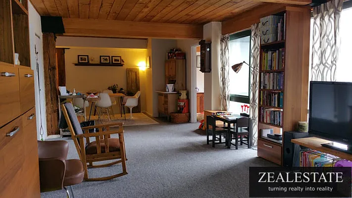 Rented by ZealEstate Group Inc | media 40