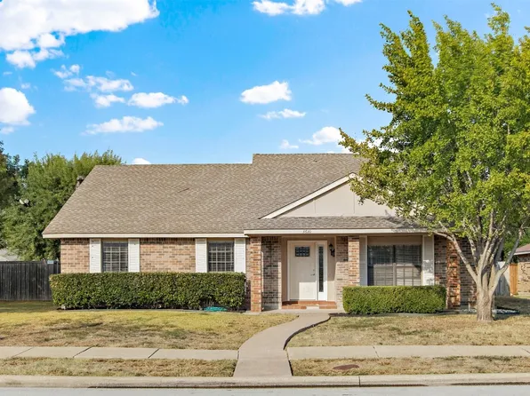 3610 Creststone Dr, Garland, TX 75040