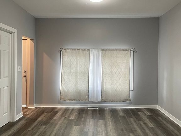 2nd image of 82 Isa Ave