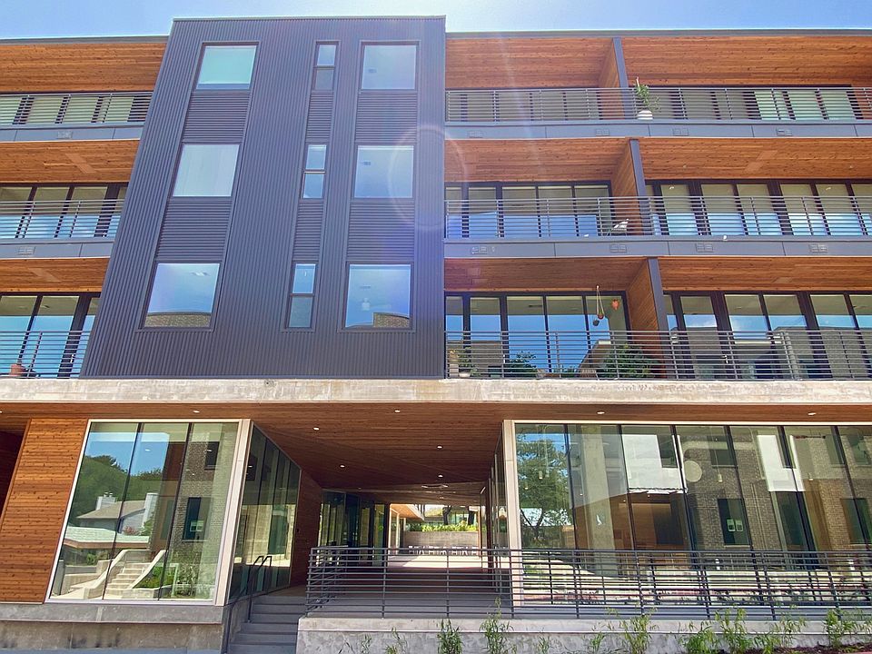 1st image of 900 S 1st St Unit 321
