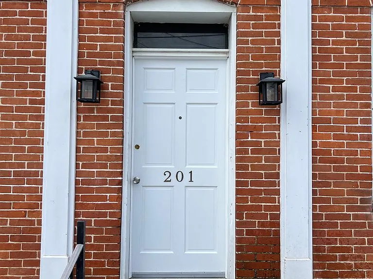201 Nashville Blvd — Photo 1