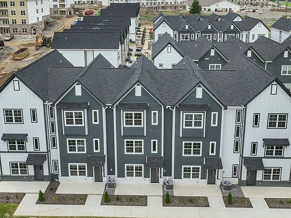 5th image of 714 N Dupont Ave Lot 19