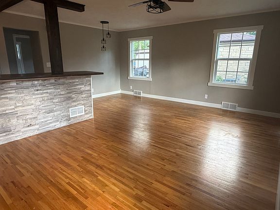 2nd image of 2934 S 42nd St