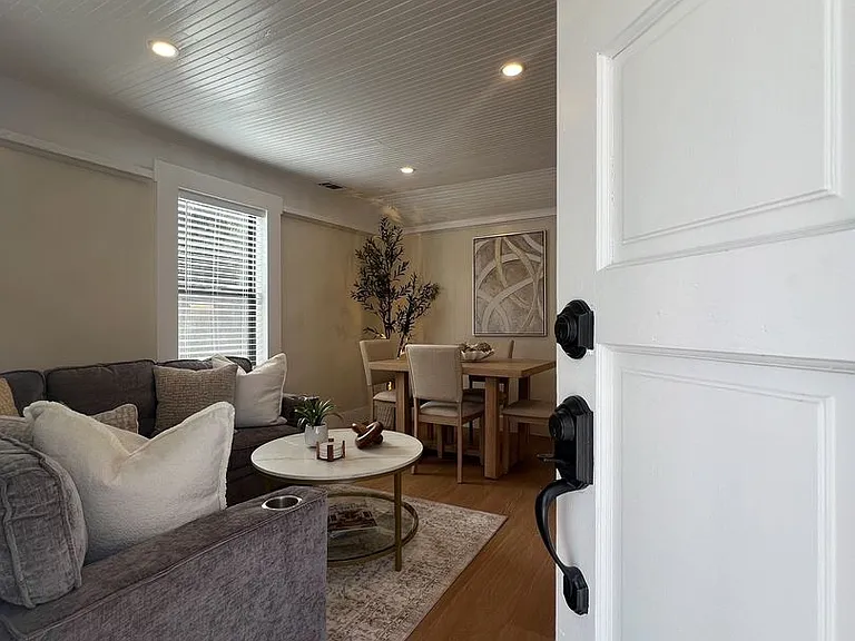 25 Berna Ave — Photo 4