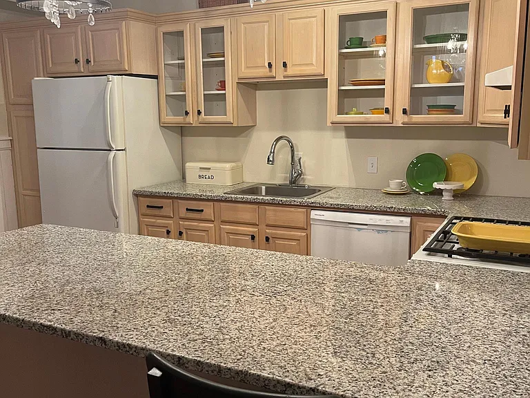 117 Mackubin St — Photo 5