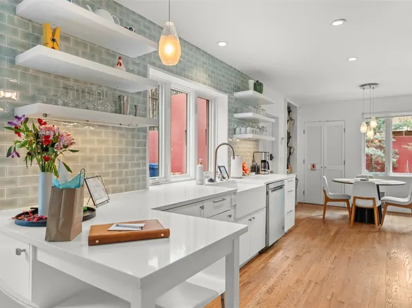 104 Callecita Pl, Santa Fe, NM 87501