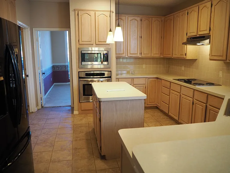 2105 Friar Ct — Photo 5