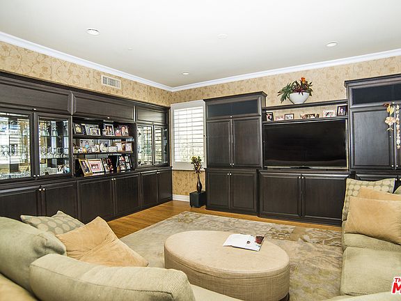 5th image of 6241 Crescent Park W Unit 404
