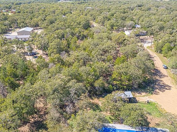 4th image of 210 Mesquite Trail