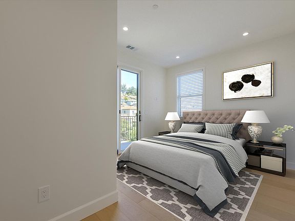 3rd image of 334 Pine Ave