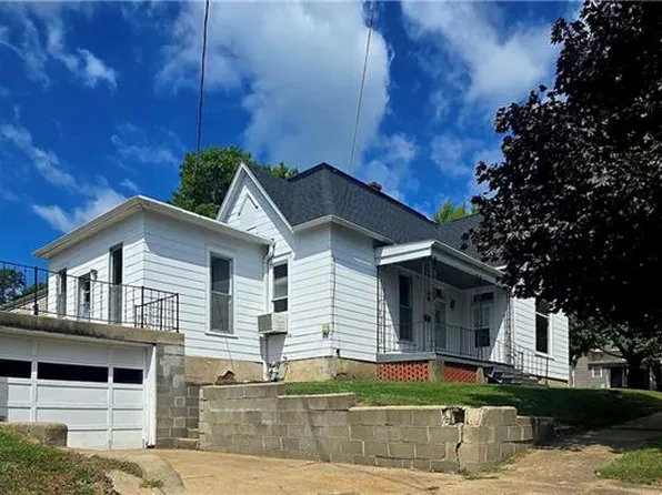 112 N 4th St, Tarkio, MO 64491