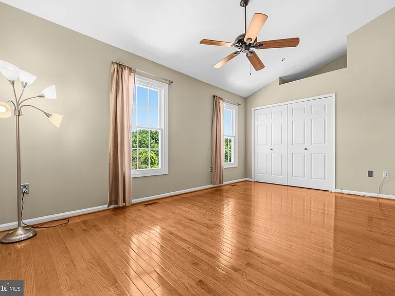 6837 Malton Ct — Photo 26