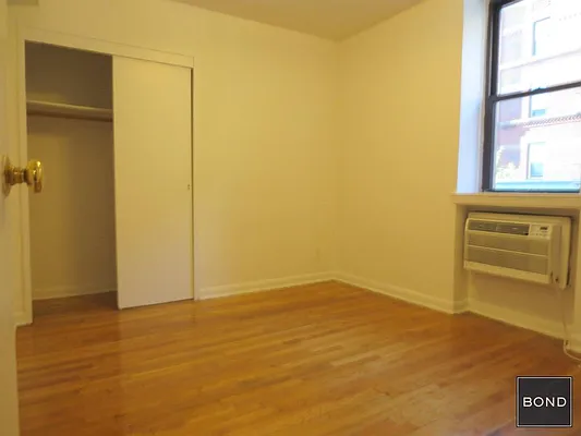 Rented by Bond New York | media 22