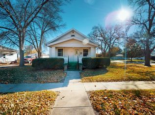 1221 6th St, Columbus, NE 68601