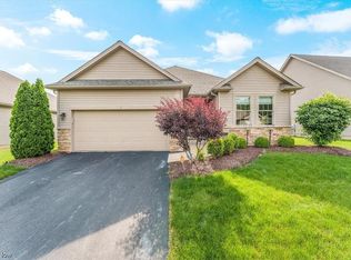 5948 Herons Blvd, Austintown, OH 44515
