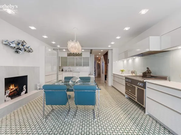 138 West 82nd Street image 18 of 39