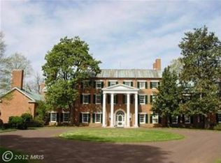 8605 Canterbury Dr, Warrenton, VA 20186