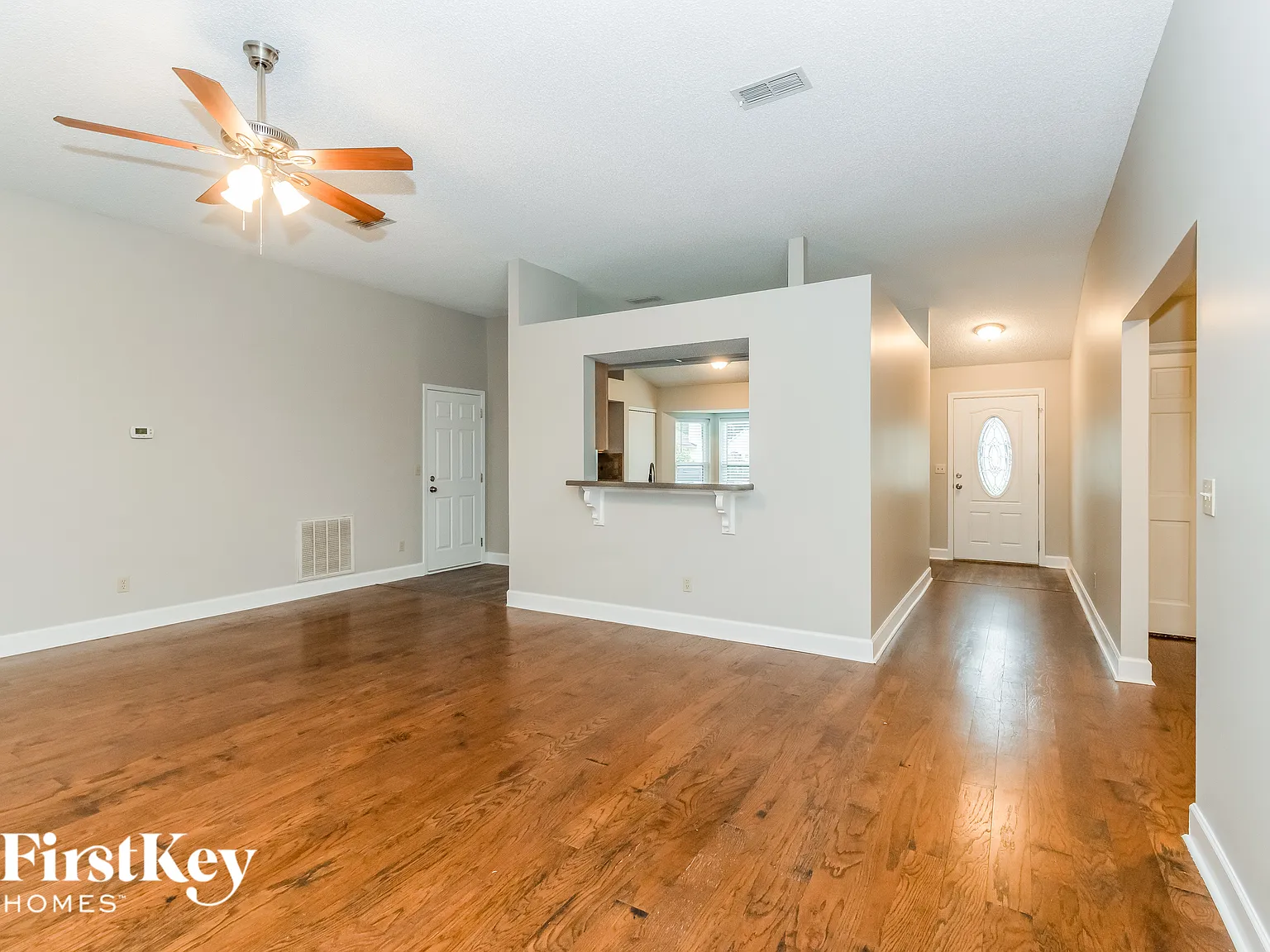 4 bed, 2.0 bath, 1794 sqft, $2,680 — Photo 3