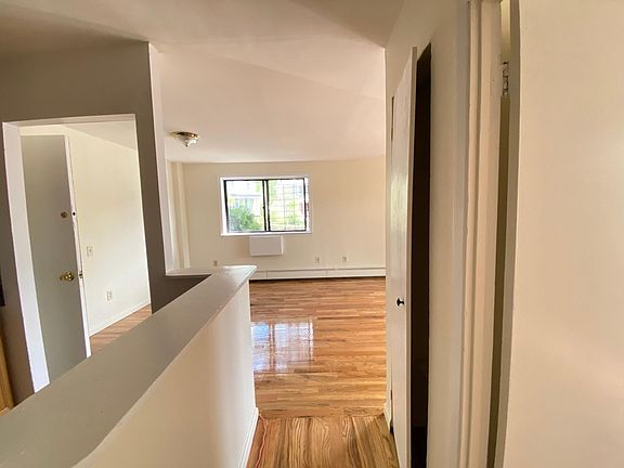 4th image of 35 Odell Ave APT 1A