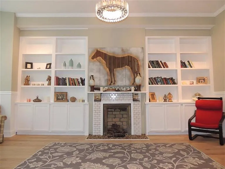 775 Summit Ave — Photo 7