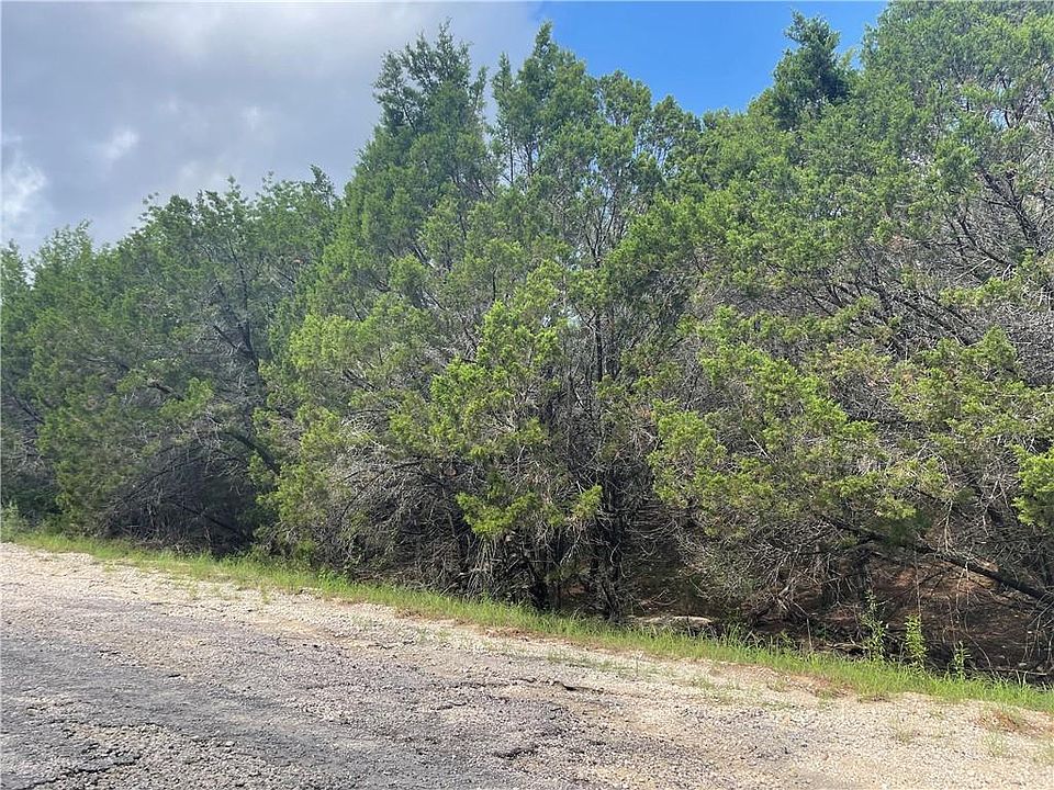 1st image of 20905 Stone Cliff Dr