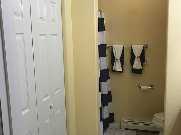 3rd image of 2185 Chateau Ct