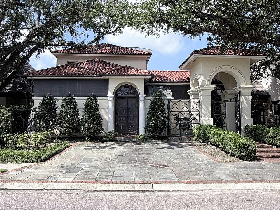 1st image of 12440 Windermere Oaks Ct