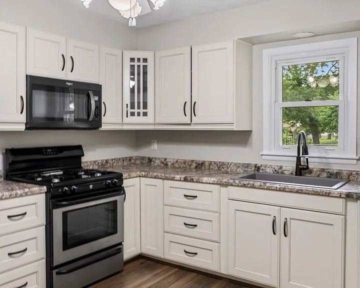 5908 Meredith Dr — Photo 20