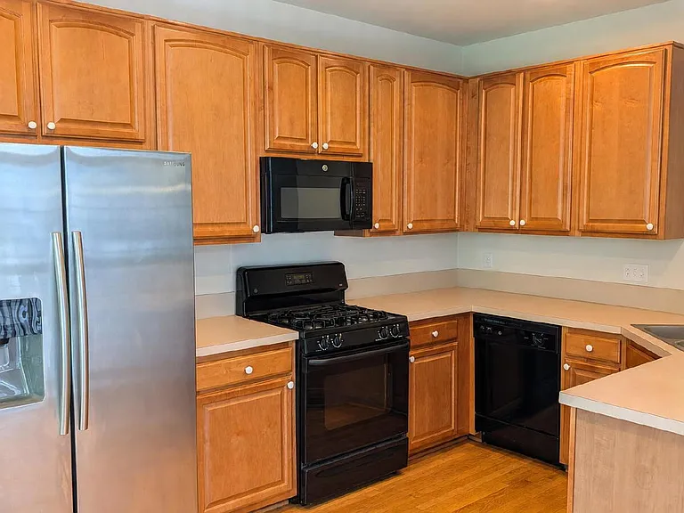 9640 Potters Hill Cir — Photo 2