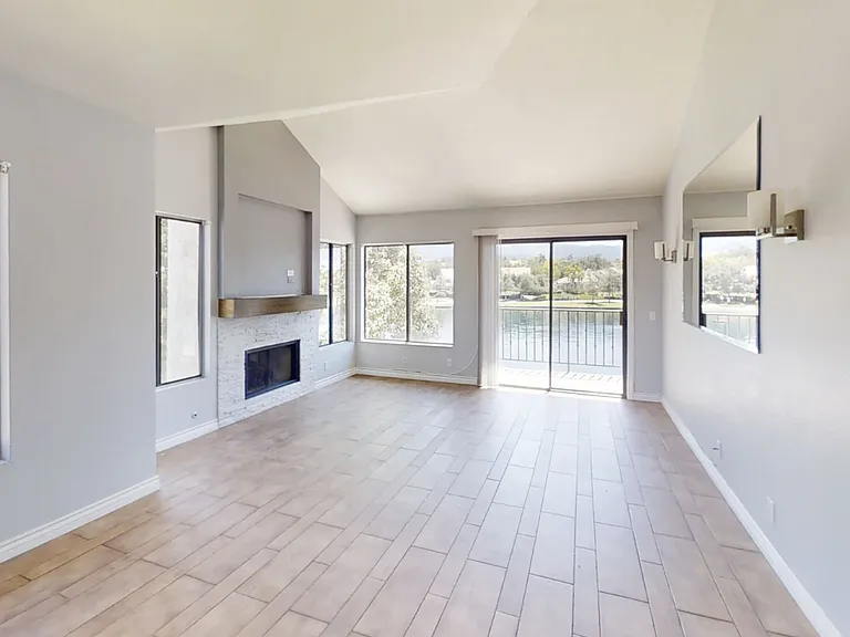 28 Vista Lago #28 — Photo 3
