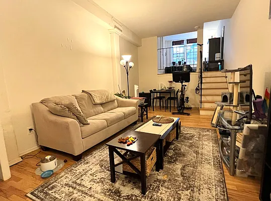 Rented by City Connections Realty | media 2