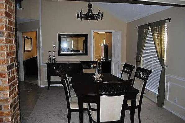 136 Highland Meadow Cir — Photo 3