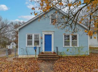 720 E McKinley St, Belleville, IL 62220