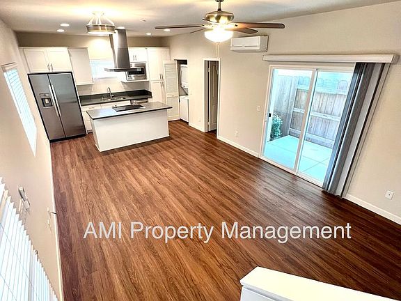 3rd image of 4651 Idaho St #2
