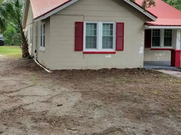 198 Holmesville Ave, Baxley, GA 31513