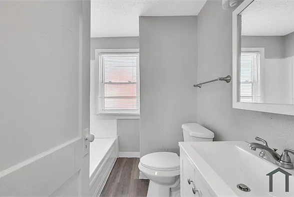 3 bed, $1,450 — Photo 3