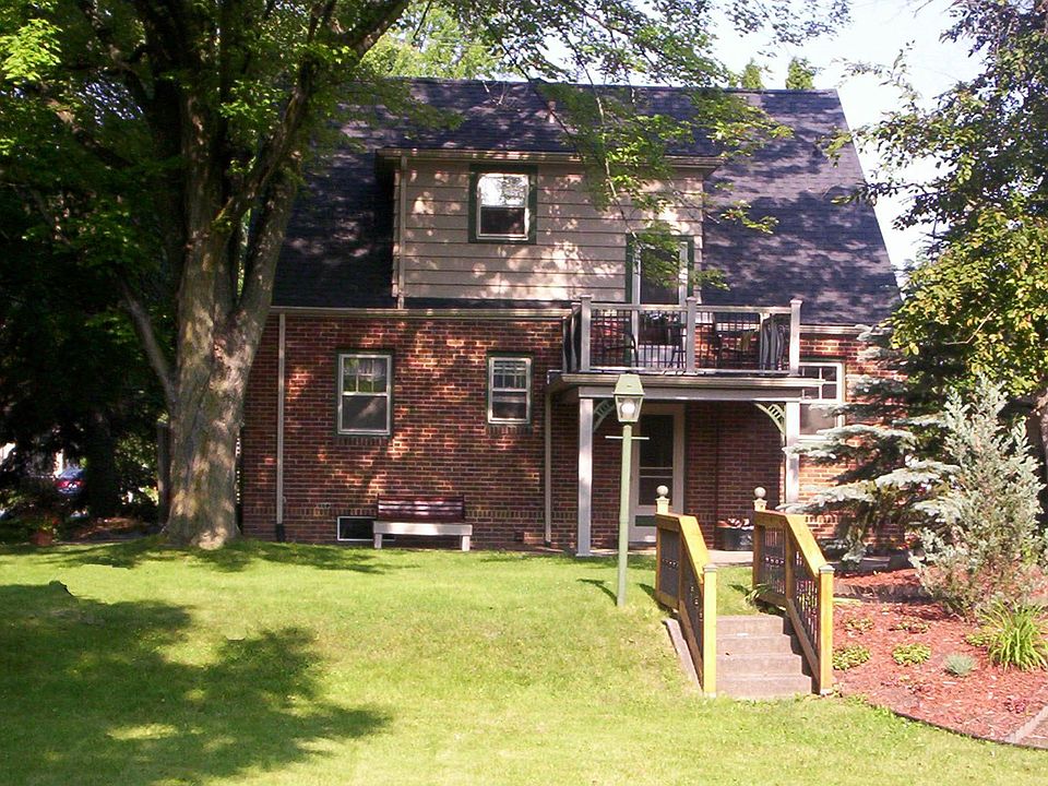 Exterior Rear