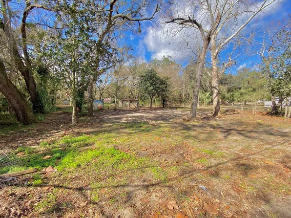 18990 SE 95th Pl, Ocklawaha, FL 32179